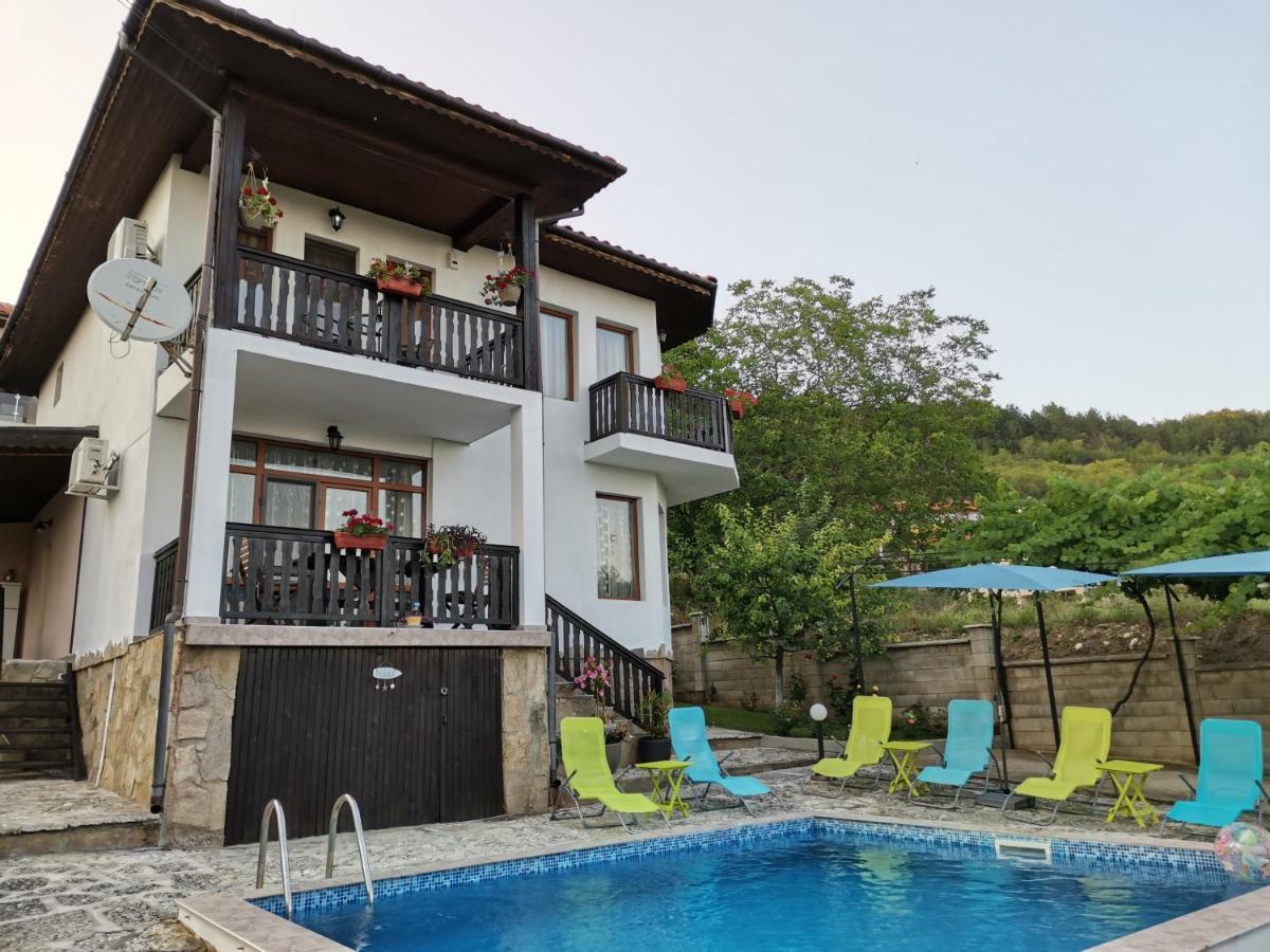 Villa Holly Balchik Eksteriør billede