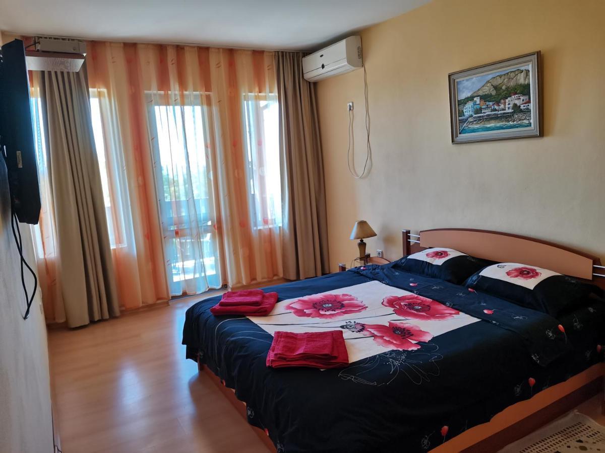 Villa Holly Balchik Eksteriør billede
